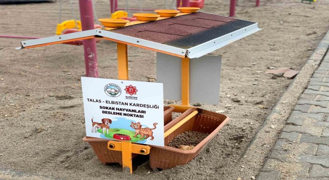 Talas, Elbistanda minik dostları da unutmadı