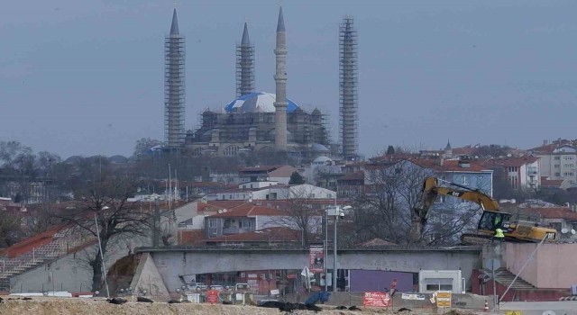 Tarihi Tunca Köprüsü 5 gün trafiğe kapatıldı