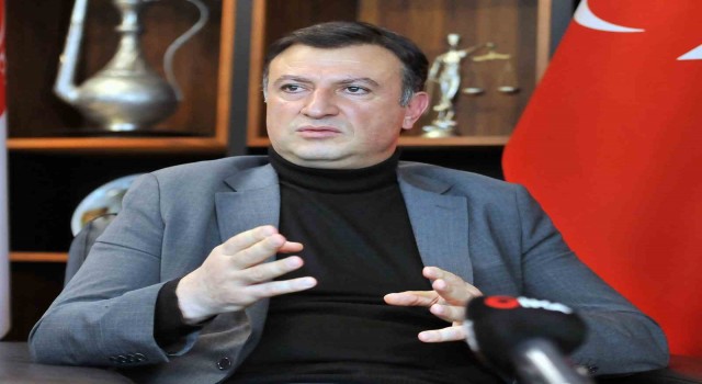 Tarık Aksar: “VAR sistemine müdahil olabiliyorsan demek ki öncekiler de oluyordu”