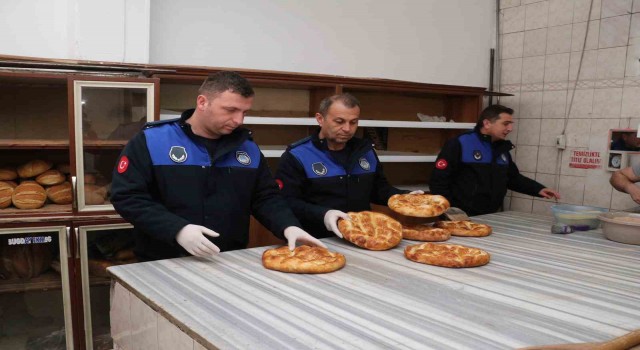 Taşovada zabıta ekipleri pide fırınlarını denetledi