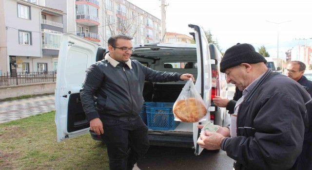 Tavşanlıda 8 TLye Ramazan pidesi