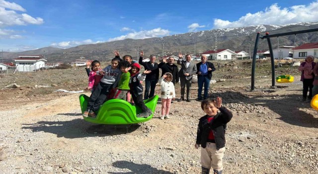 Tekirdağdan afet bölgesine çocuk parkları