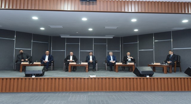 “Teknik, Sosyal, Ekonomik ve Hukuki Boyutuyla Deprem Çalıştayı” Karatayda başladı