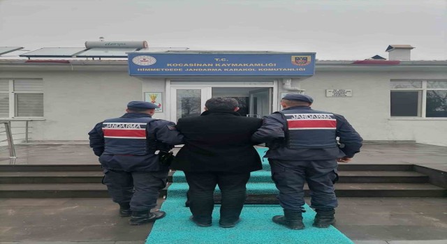 Terör suçundan hükümlü ihraç memur, jandarmadan kaçamadı