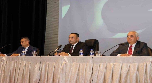 Toroslar Belediye Meclisinin gündemi deprem oldu