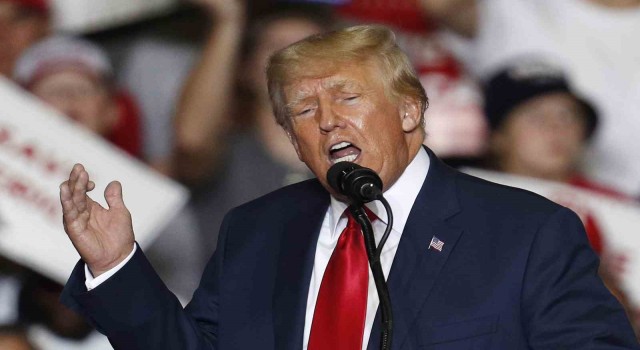 Trump: Salı günü tutuklanacağım. Protesto edin, ülkemizi geri alın
