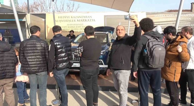 Türkiyenin yerli otomobili TOGGa Bursada yoğun ilgi