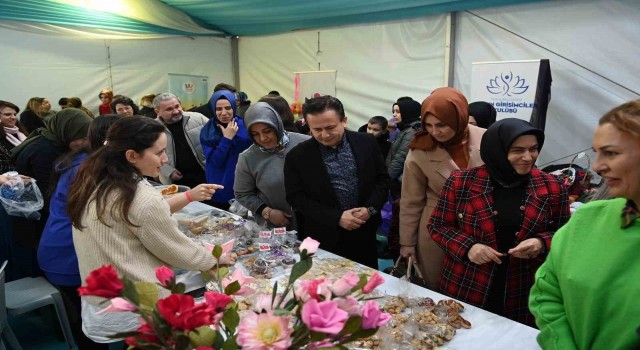 Tuzlada el emeği ürünler depremzedeler için satıldı