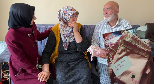 TYB Erzurum Kadın Kollarından Depremzede Kadınlara Ziyaretler
