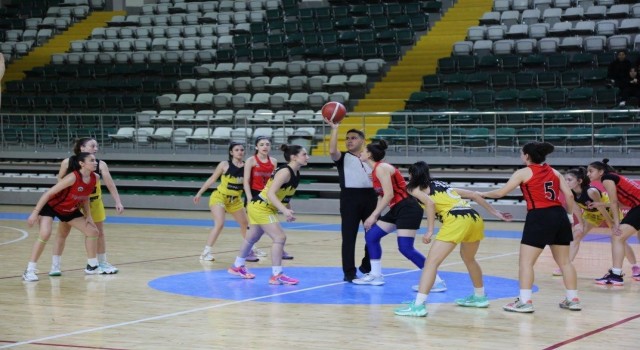 U18 kızlar basketbol bölge şampiyonası Muğlada başladı