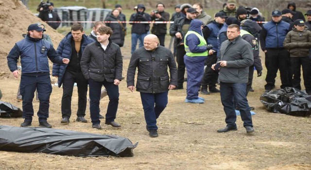 Uluslararası Ceza Mahkemesinin Ukraynada işlenen savaş suçlarıyla ilgili tutuklama emri çıkarması bekleniyor
