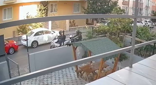 Ümraniyede 100 bin Liralık motosikleti, alıcıyı beklerken hırsızlara kaptırdı