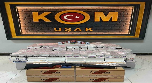 Uşakta kaçak tütün operasyonu; binlerce paket makaron ve nargile tütünü ele geçirildi