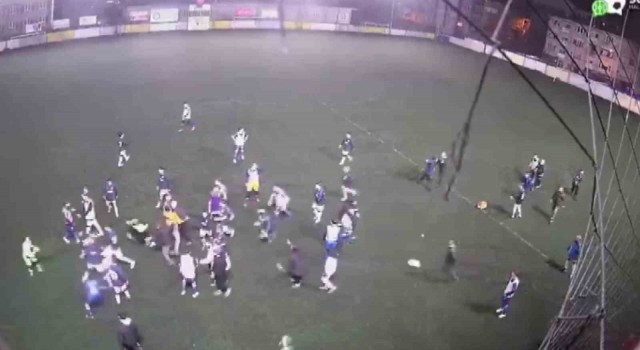 Üsküdarda futbolcuların birbirine girdiği kavganın yeni görüntüleri ortaya çıktı