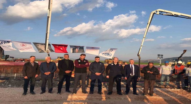 Vali Çağatay, video konferansla Adıyamandaki kalıcı konutların temel atma törenine bağlandı