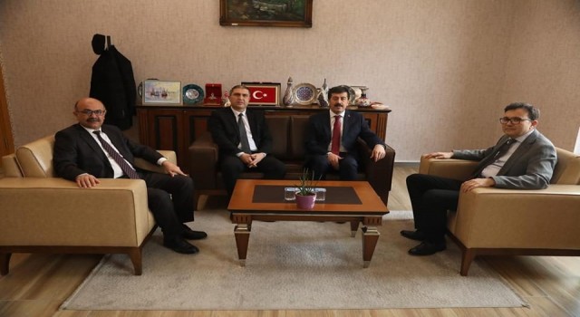 Vali Vekili Güneyden Rektör Tekine tebrik ziyareti