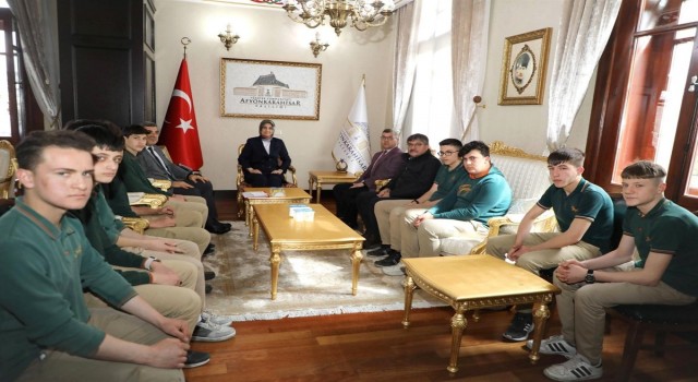 Vali Yiğitbaşı: “7 den 70e milyonların tek yürek olduğu böyle bir dönemdeyiz”
