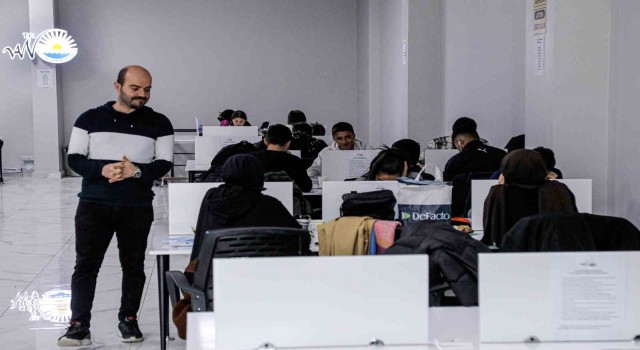 Van Büyükşehir Belediyesinden 11 ayrı noktada etüt merkezi hizmeti
