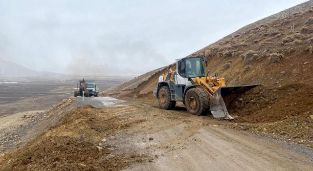 Van Büyükşehir Belediyesinden bakım onarım çalışması