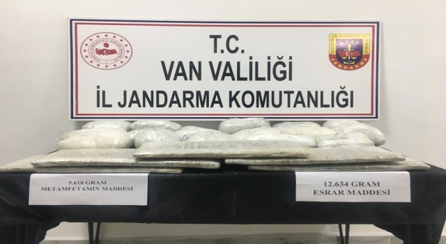 Vanda mezarlık içerisinde 18 kilo uyuşturucu ele geçirildi