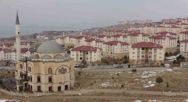 Vanlılar TOKİnin deprem konutlarında güvenle oturuyor