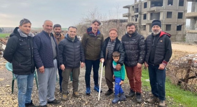 Veterinerler deprem bölgesindeki hayvanlar için seferber oldu