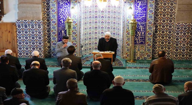 Yahyalıda depremde hayatını kaybeden vatandaşlarımız için Mevlid okundu