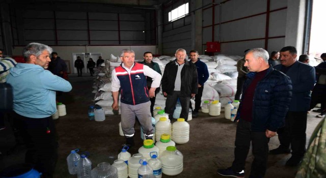 Yeşilyurtte afetzede süt üreticilerine belediye desteği