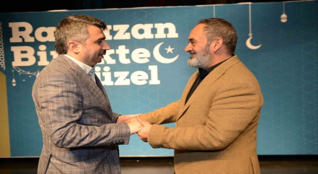 Yıldırımda Erzincanlıdan eşsiz şiir ziyafeti