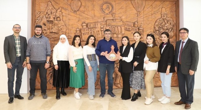 Yüksek Lisans öğrencilerinden NEVÜye ziyaret