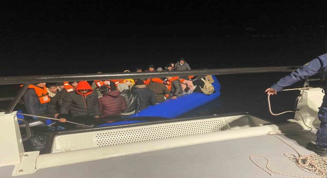 Yunan unsurlarınca ölüme terk edilen 82 göçmen kurtarıldı