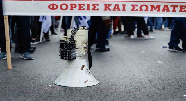 Yunanistanda tren kazası protestoları sürüyor