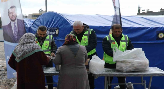 Yüreğir Belediyesinden Adıyamanda iftar yemeği