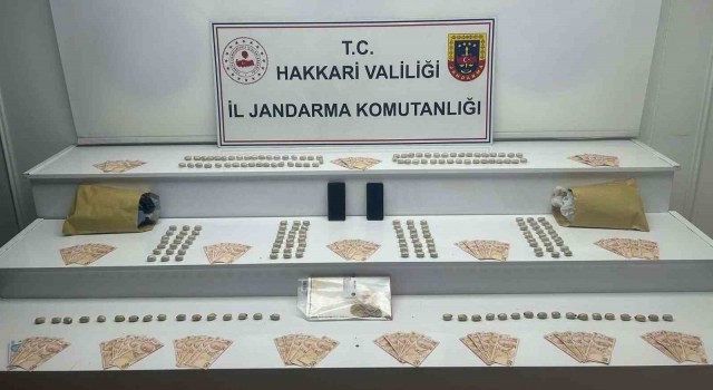 Yuttukları uyuşturucuyla İstanbula gitmek isteyen 2 kişi yakalandı