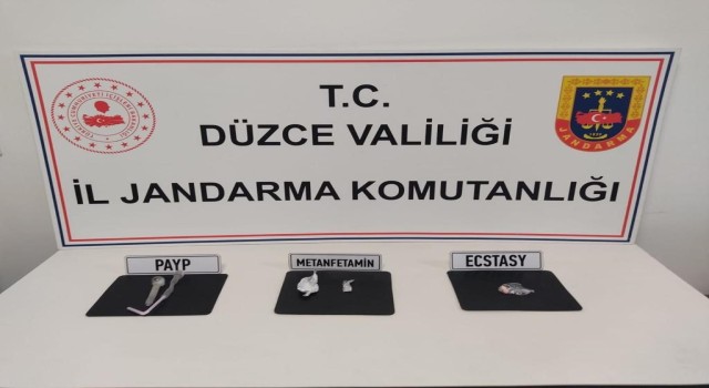 Zehir taciri tutuklandı
