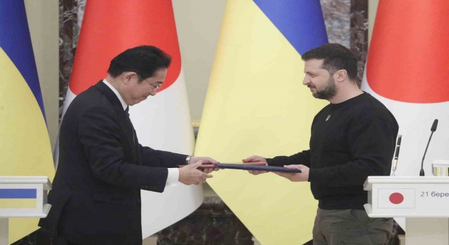 Zelenskiy, Japonya Başbakanı Kishida ile bir araya geldi