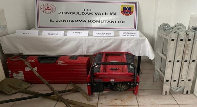 Zonguldakta kaçak kazı yapan 10 kişi yakalandı