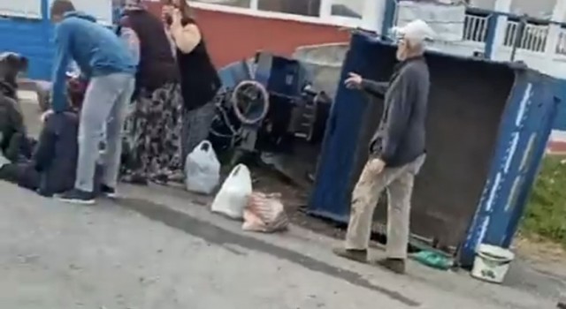 Zonguldakta tarım aracı su kuyusuna çarptı: 3 yaralı