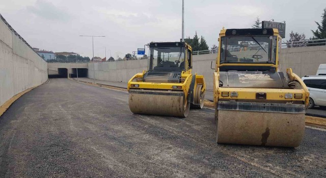 100 milyon liralık kavşak projesinde asfaltlama çalışmaları başladı