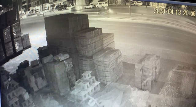 20 yaşındaki gencin hayatını kaybettiği feci kaza kameraya yansıdı