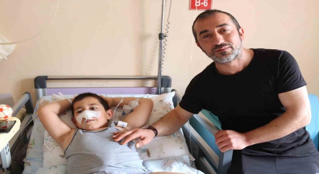 7 yaşındaki Miraçı doktorların erken teşhisi kurtardı