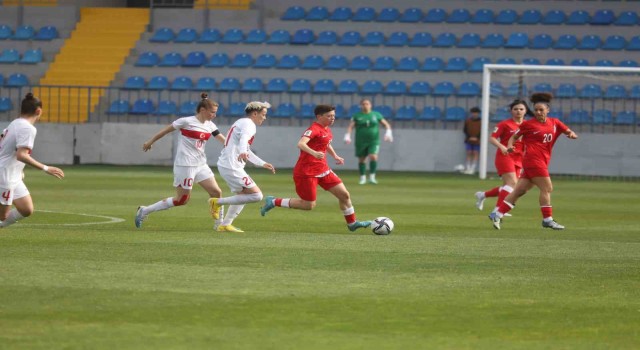 A Milli Kadın Futbol Takımı, Azerbaycanı 1-0 yendi