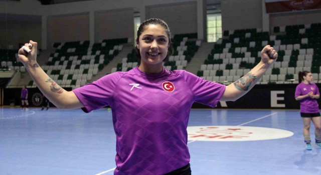 A Milli Kadın Hentbol Takımı, Dünya Şampiyonasının biletini Giresunda almak istiyor