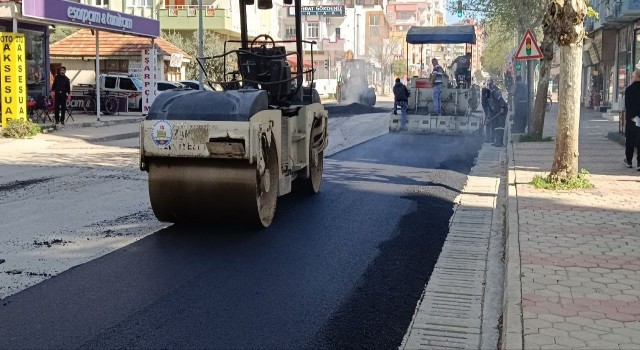 Adana Kozanda asfalt seferberliği