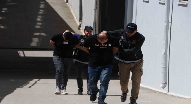 Adanada torbacılara operasyon: 2 tutuklama