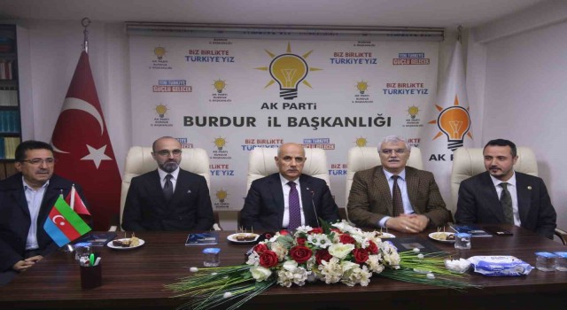 Ak Parti Burdur İl Başkanlığında konuşan Bakan Kirişci; “Sırrı Sakıkın ne söylemek istediğini bize izah etsinler”