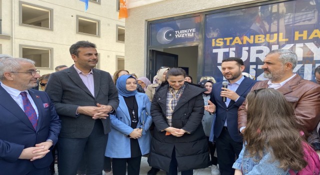 AK Parti İstanbul milletvekili adayları Durgut ve Aydın, Maltepede Cevizli İrtibat Bürosu açılışına katıldı