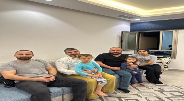 AK Parti Kuveyt SKM Başkanlığından Kuveyte gelen depremzede aileye ziyaret