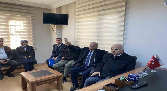AK Parti Milletvekili Adayı Eroğlu, Çağlayanda esnafı ziyaret etti