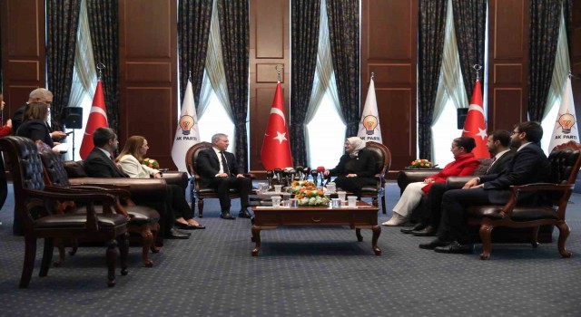 AK Partide siyasi partiler arası bayramlaşma